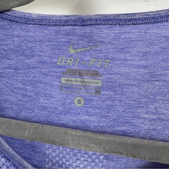 Nike Women’s SZ Small Dri-Fit Knit Long Sleeve Running Shirt Purple - Picture 2 of 3